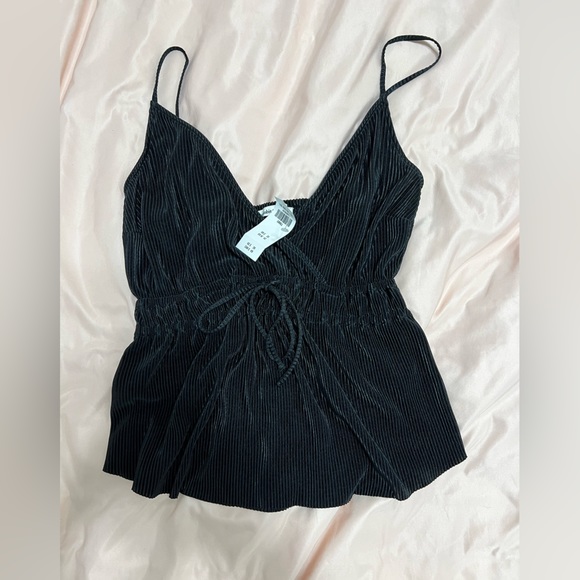 ABERCROMBIE Pleated Satin Cami Top, Size S - Picture 2 of 4